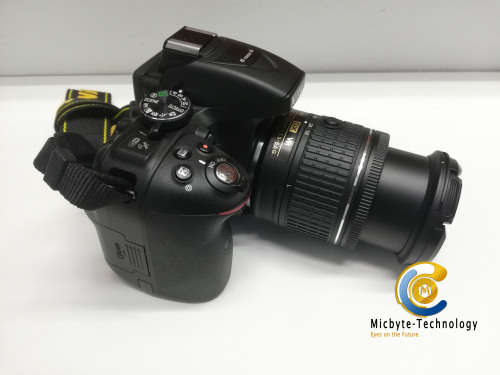 Nikon D5300 DSLR 24.2MP with 18-55mm DX VR Lens