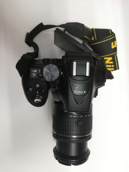 Nikon D5300 DSLR 24.2MP with 18-55mm DX VR Lens