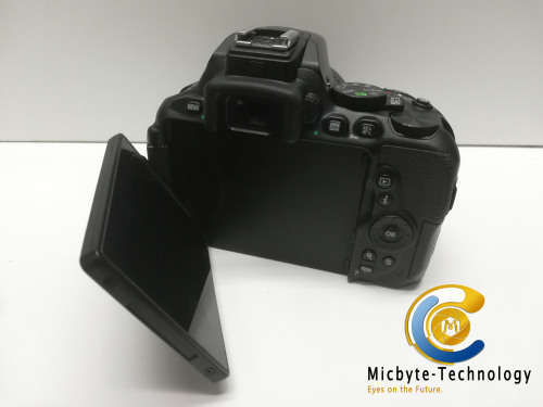 Nikon D5600 DSLR with AF-P 18-55mm DX VR Lens, nikon Bag