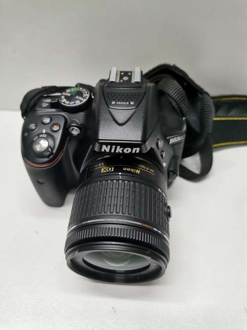 Nikon D5300 DSLR 24.2MP with 18-55mm DX VR Lens