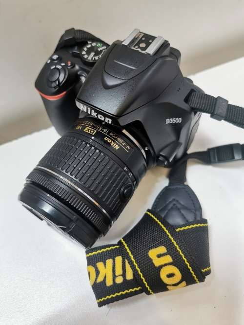 Nikon D3500 Dslr camera