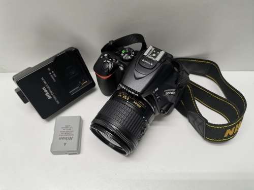 Nikon D5600 Digital SLR-24.2 MP_18-55mm kit lens