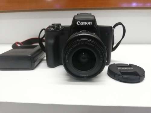 Canon EOS M50 Mark I + 15-45mm Mirrorless Camera Kit