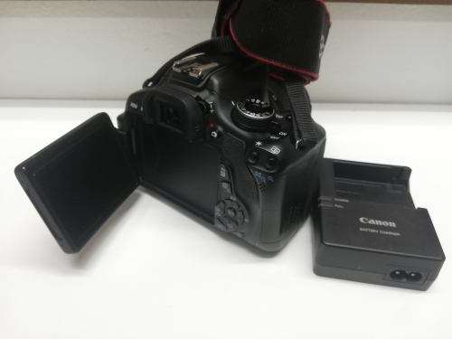 Canon EOS 600D_18 mpx_18-55mm kit lens