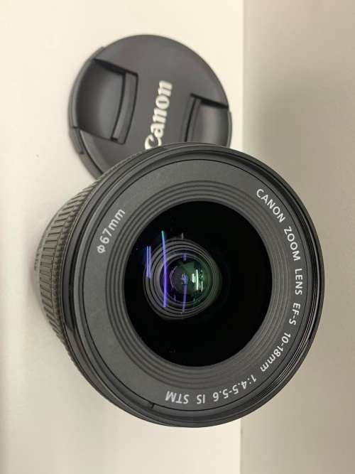 Canon zoom lens EF-S 10-18mm 1:4.5-5.6 IS STM