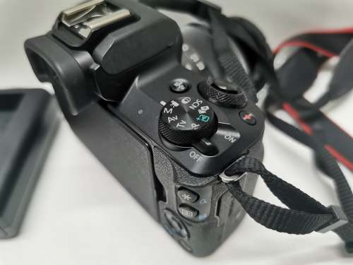 CANON EOS M50 MARK II MIRRORLESS CAMERA WITH 15-45MM LENS