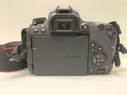 CANON EOS 77D DSLR Body Camera