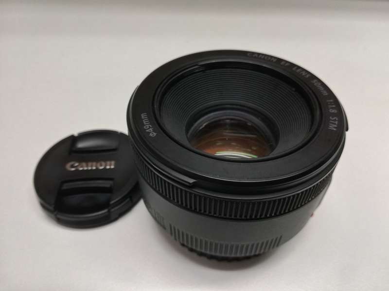 Canon EF 50mm f/1.8 STM