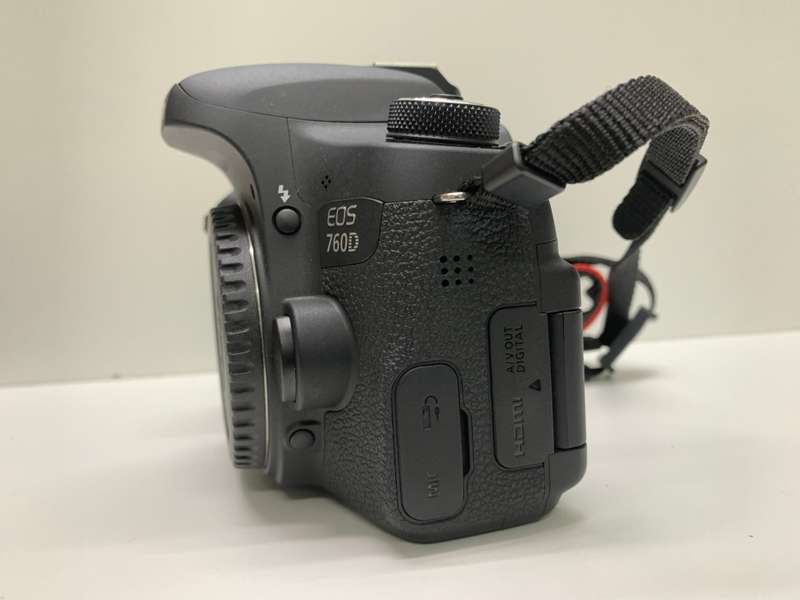 Canon EOS 760D, 24.2 MPx  (Body only) DSLR Camera
