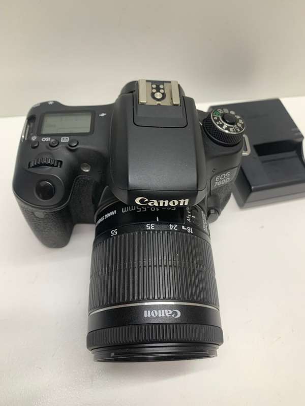 Canon EOS 760D, 24.2 Mpx , 18-55mm STM zoom lens