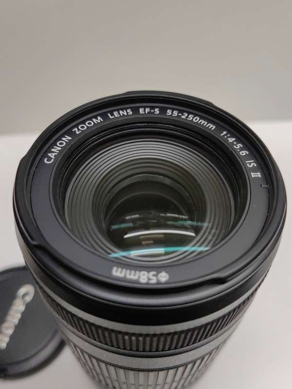 Canon EF-S 55-250mm f4-5.6 IS II lens