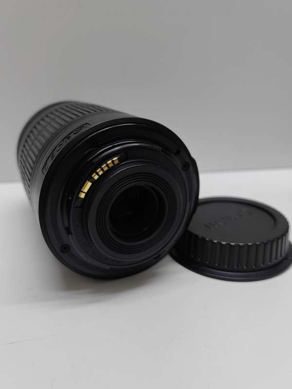 Canon EF-S 55-250mm f4-5.6 IS II lens