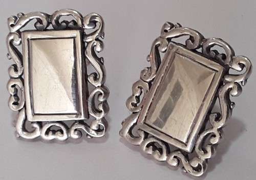 A superb pair of sterling solid silver earrings.
