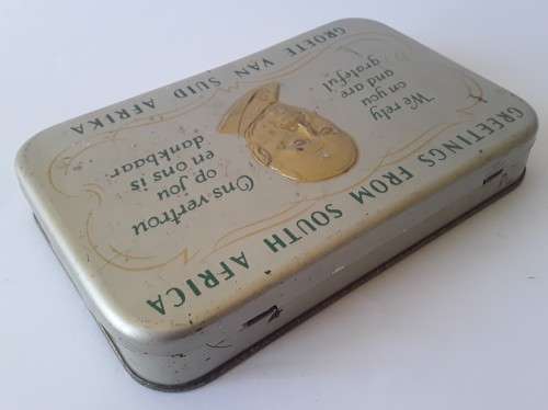 Large WW2 Jan Smuts chocolate tin sent to SA troops Xmas, 1940. 18 x 11cm.