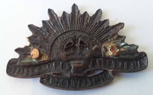 WW2 Australian Commonwealth Military Forces badge - Rare! No pins.