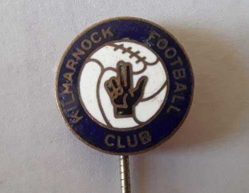 Collection of 8 x vintage football club pin badges. 1 bid takes all!