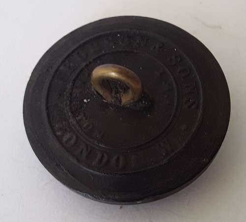 King`s Africa Rifles large button and WW1 British Army small button