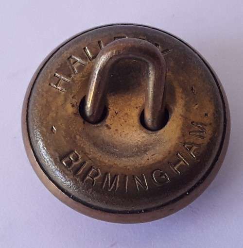 King`s Africa Rifles large button and WW1 British Army small button