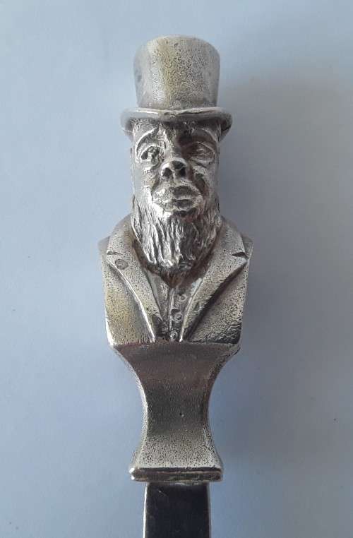 Solid silver Paul Kruger Spoon to commemorate `Battle of Amajuba`. Cape Mint. 925. 39.73 grams.
