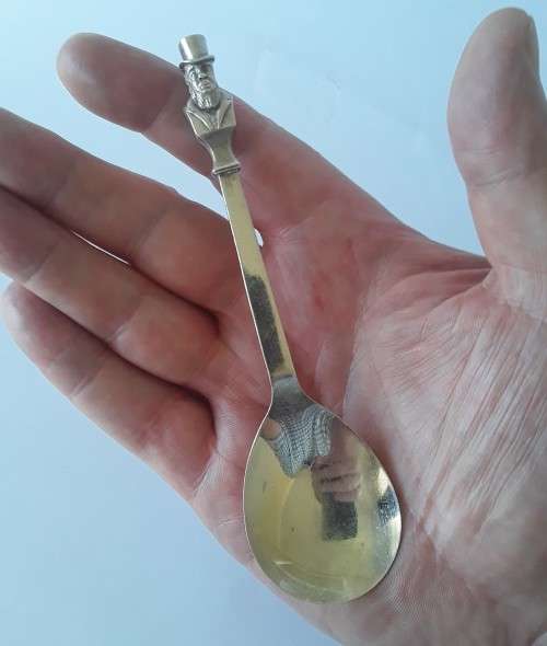 Solid silver Paul Kruger Spoon to commemorate `Battle of Amajuba`. Cape Mint. 925. 39.73 grams.