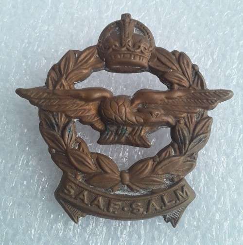 WW2 SA Airforce Cap Badge. Lugs intact.