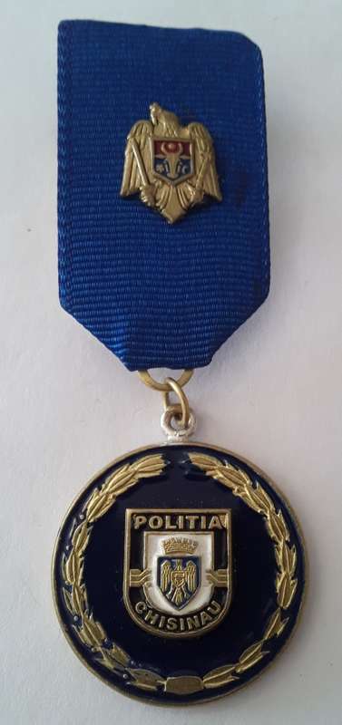Moldovan Chișinău Police Service Medal.