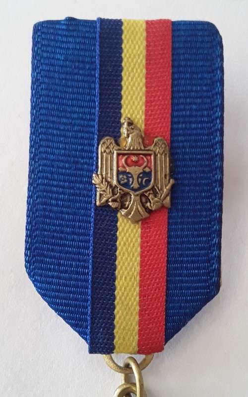 Moldovan `Uniunea Avocatilor` (Legal Bar Association) Service Medal.