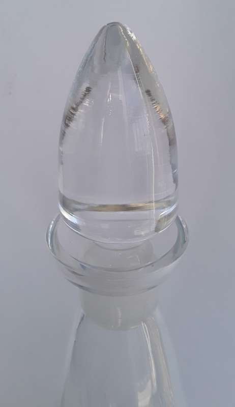 Fine Quality Vintage `Ernst Rosenthal Kristalglasfabriek` Decanter With Stopper. H: 34 cm.