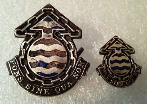SADF Ordinance Corps Badge Set. 1 x Cap. 1 x Collar.