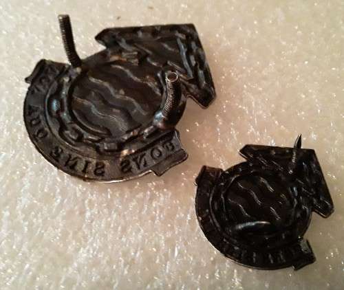 SADF Ordinance Corps Badge Set. 1 x Cap. 1 x Collar.