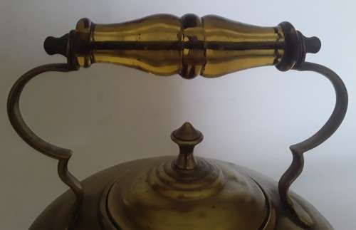 Antique Solid Brass Shallow-Shaped Toddy Kettle With Glass Handle. H: 22,5 cm.