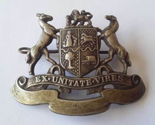 Early South African Railways / Suid Afrikaanse Spoorweg Cap Badge. Lugs Intact.