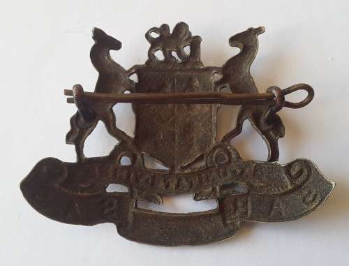 Early South African Railways / Suid Afrikaanse Spoorweg Cap Badge. Lugs Intact.