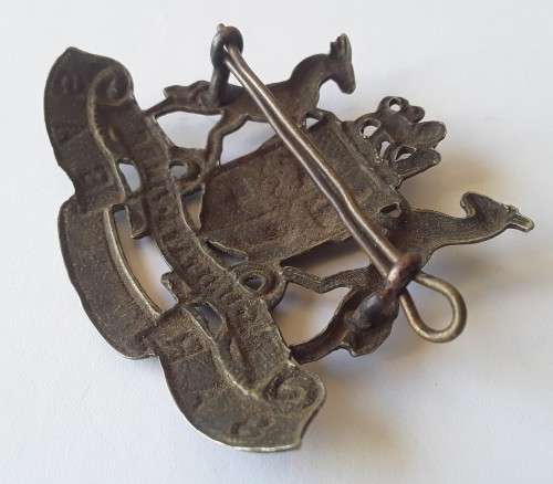 Early South African Railways / Suid Afrikaanse Spoorweg Cap Badge. Lugs Intact.