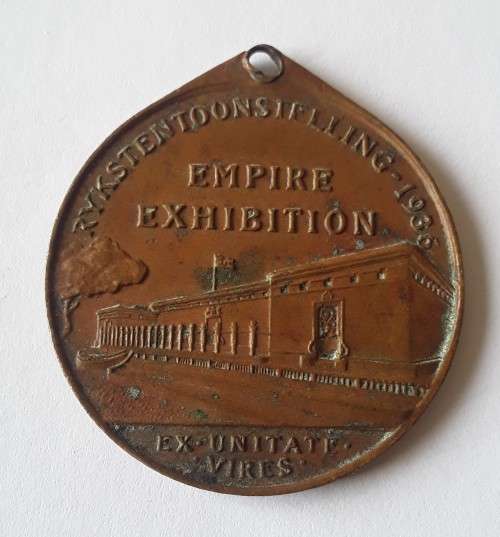 1936 Johannesburg Empire Exhibition Bronze medallion. `Eendragt Maakt Magt`.