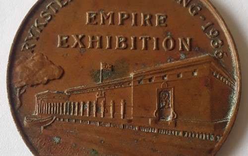 1936 Johannesburg Empire Exhibition Bronze medallion. `Eendragt Maakt Magt`.