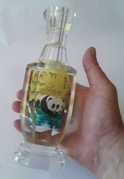 `Reserved`. Vintage Chinese Hand-Cut And Reverse-Painted Lead Crystal Vase. Signed. 22cm.