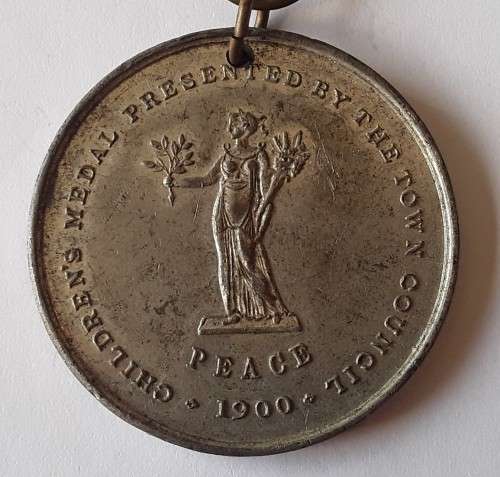 Rare Boer War 1900 `SIEGE OF BEACONSFIELD` Peace Medal.