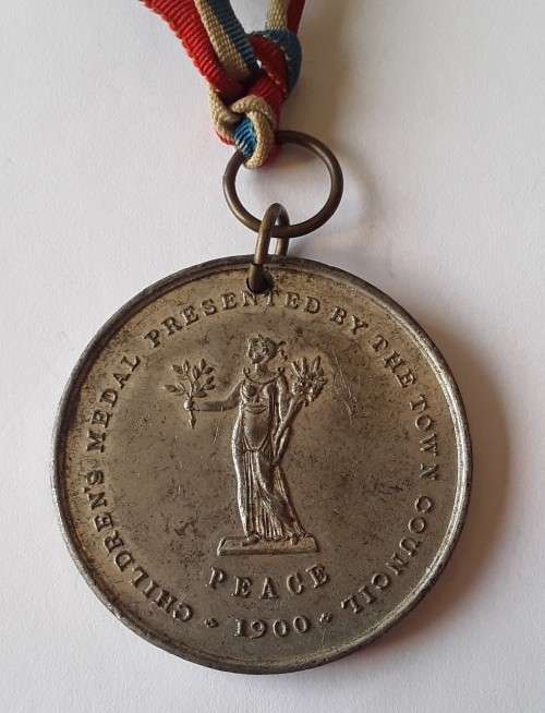 Rare Boer War 1900 `SIEGE OF BEACONSFIELD` Peace Medal.