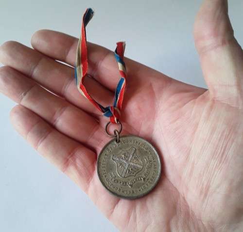 Rare Boer War 1900 `SIEGE OF BEACONSFIELD` Peace Medal.