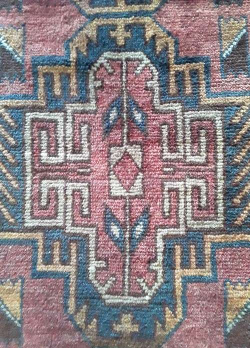 Vintage Persian Balouch Rug. 139 cm x 81 cm.