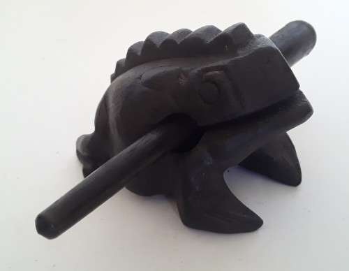 Vintage SE Asian Traditional Guiro Frog Percussion Instrument.
