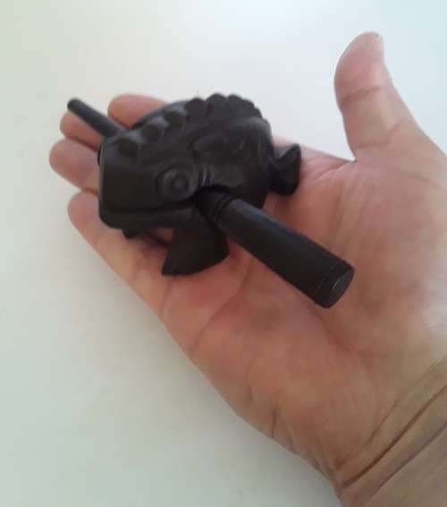 Vintage SE Asian Traditional Guiro Frog Percussion Instrument.