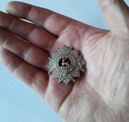 WW1 Bedfordshire Regiment Cap Badge. No pins.