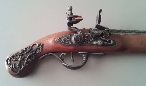 Vintage Replica 1820`s Flintlock Dueling Pistol.