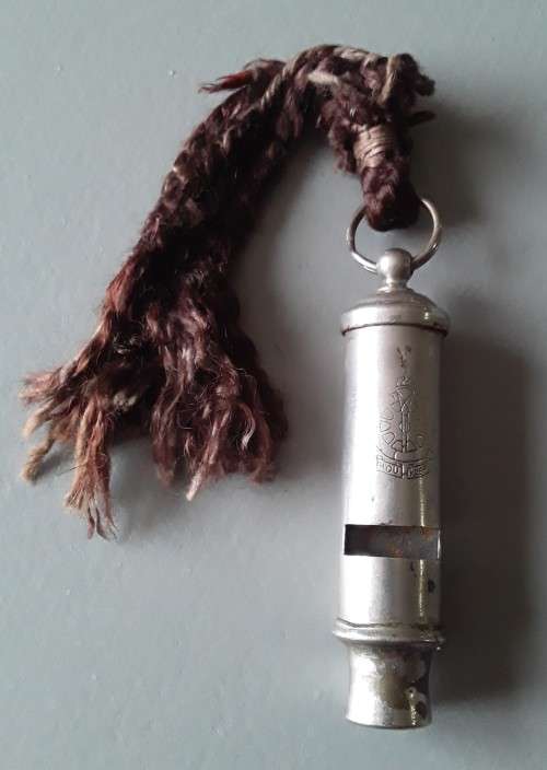 Vintage Voortrekker `Hou Koers` Whistle.