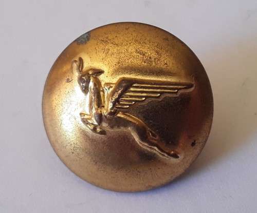 Set Of 9 Vintage South African Airways Uniform Buttons.
