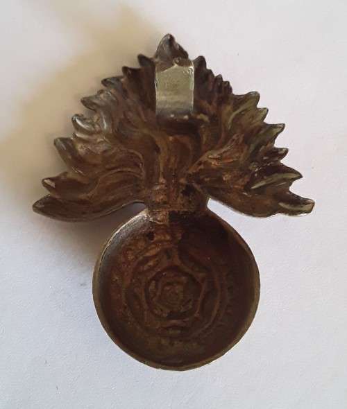 Royal Fusiliers City of London Regiment Cap Badge. No slide.