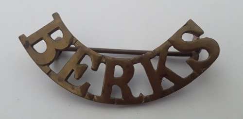 Early Berkshire Regiment Brass Shoulder Title.  Lugs Intact.