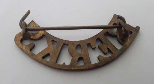 Early Berkshire Regiment Brass Shoulder Title.  Lugs Intact.